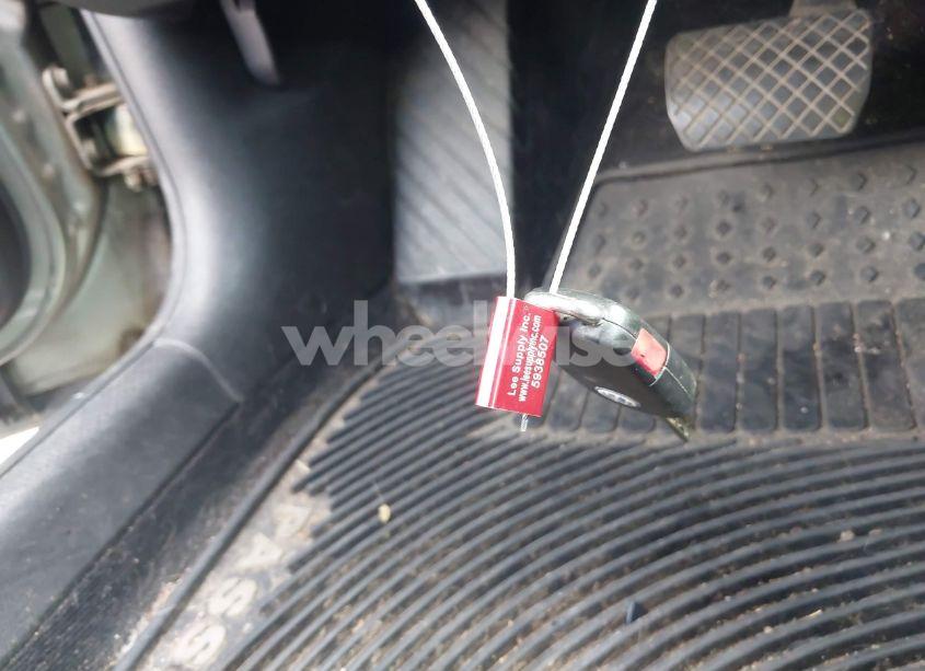 Photo 11 of 2002 Volkswagen Passat GLX (VIN WVWTH63B52P177417)