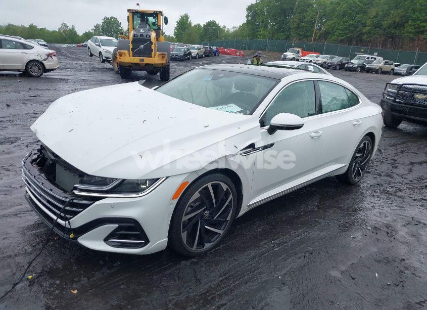 Photo 2 of 2023 Volkswagen Arteon 2.0T SEL PREMIUM R-LINE (VIN WVWTR7AN4PE014292)