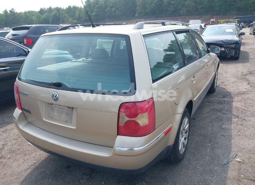 Photo 4 of 2001 Volkswagen Passat GLS (VIN WVWVD63B61E177862)