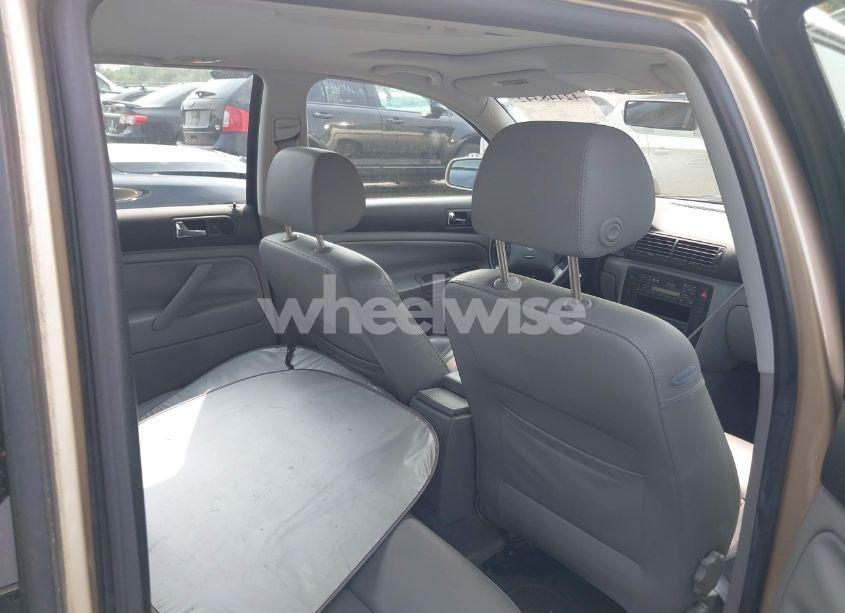 Photo 8 of 2001 Volkswagen Passat GLS (VIN WVWVD63B61E177862)