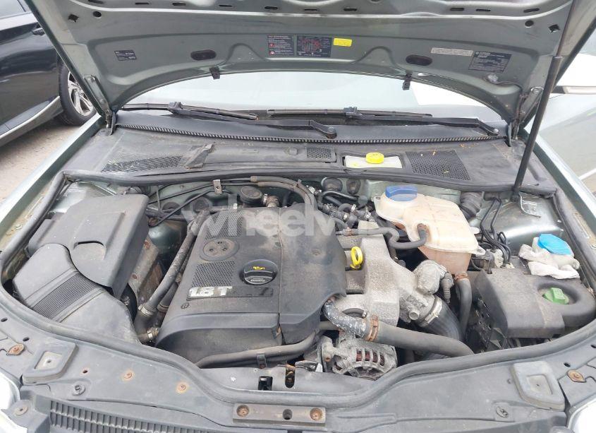 Photo 10 of 2004 Volkswagen Passat GLS (VIN WVWVD63BX4E290945)