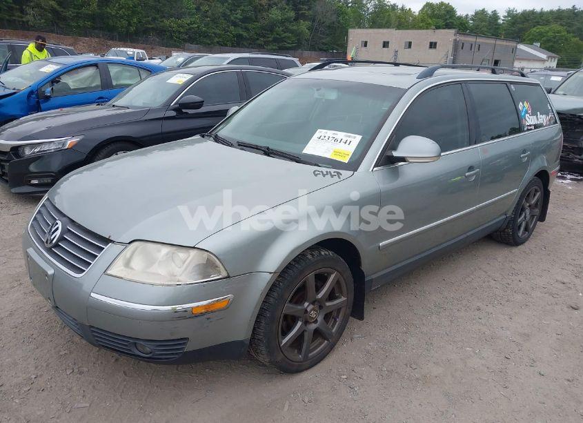 Photo 2 of 2004 Volkswagen Passat GLS (VIN WVWVD63BX4E290945)