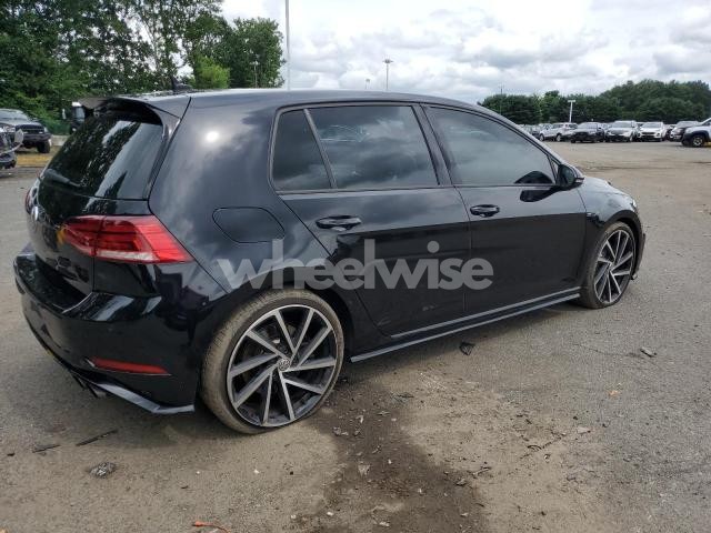 2018 VOLKSWAGEN GOLF R (VIN WVWVF7AU1JW224536) main photo