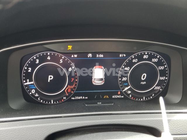 Photo 11 of 2018 VOLKSWAGEN GOLF R (VIN WVWVF7AU1JW224536)