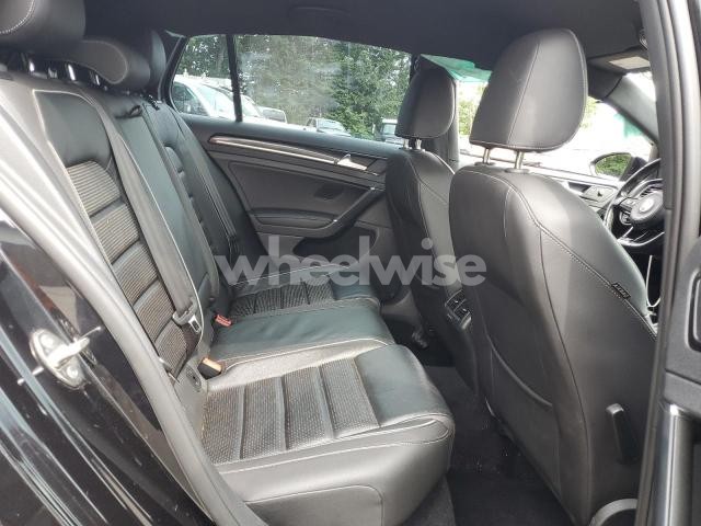 Photo 3 of 2018 VOLKSWAGEN GOLF R (VIN WVWVF7AU1JW224536)