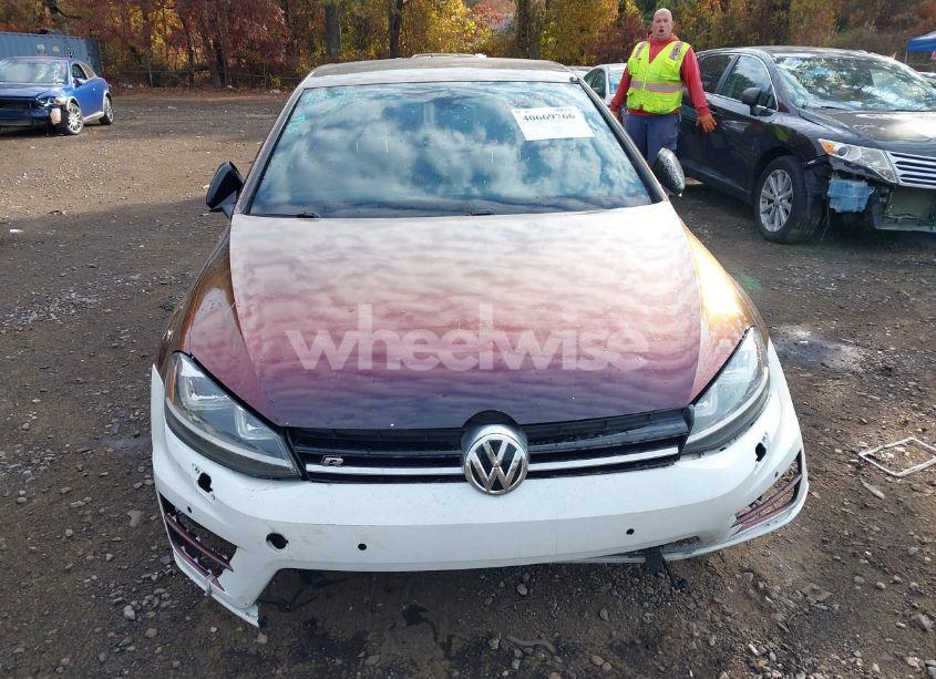 Photo 12 of 2017 Volkswagen Golf R 4-DOOR W/DCC NAVIGATION (VIN WVWVF7AU2HW072048)