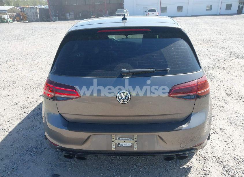 Photo 16 of 2017 Volkswagen Golf R 4-DOOR W/DCC NAVIGATION (VIN WVWVF7AU5HW015469)