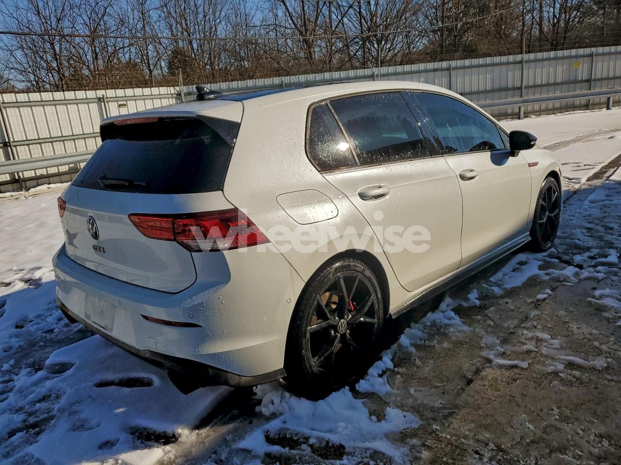 Photo 3 of 2024 VOLKSWAGEN GTI AUTOBAHN (VIN WVWWA7CD8RW153279)