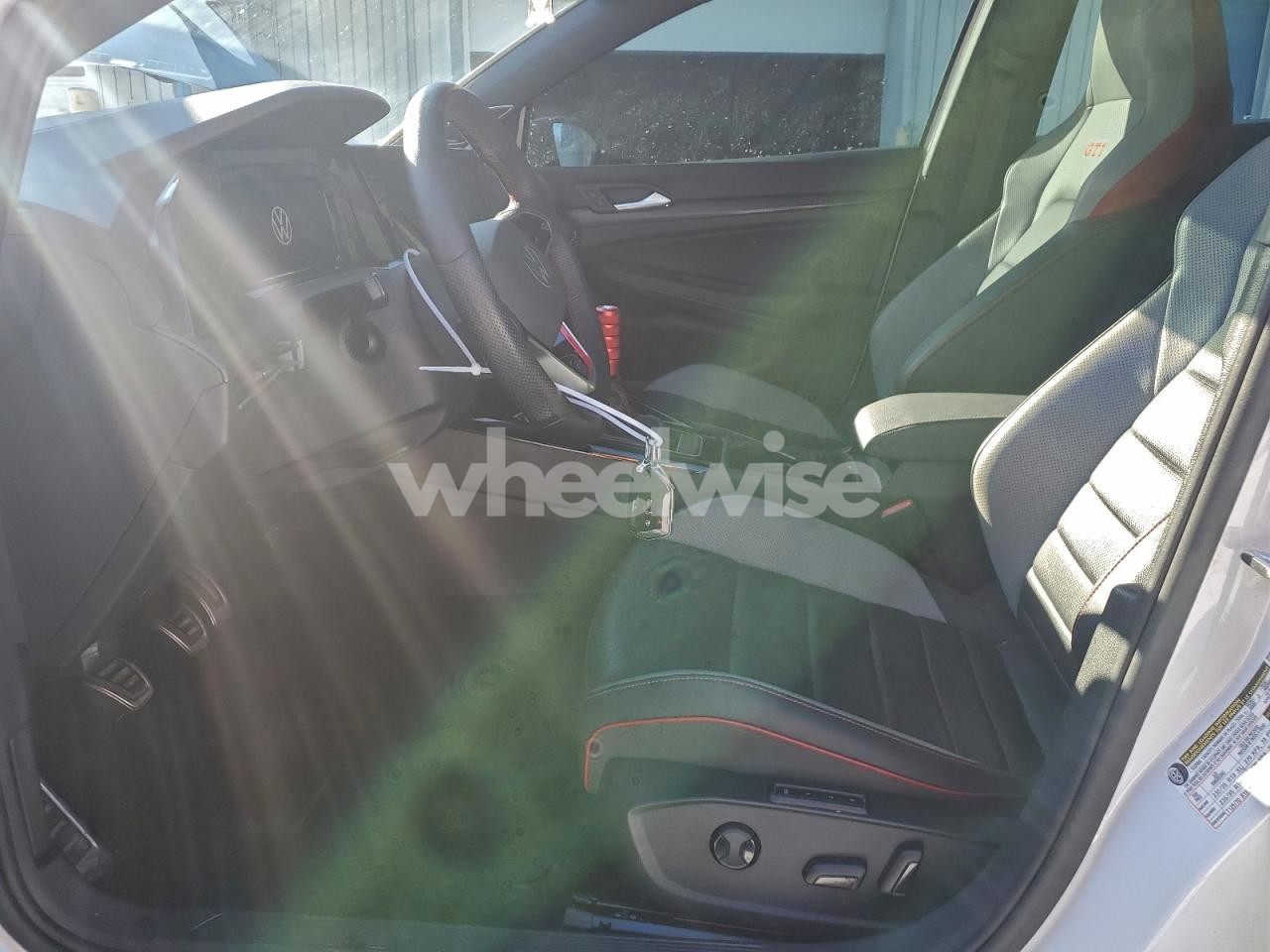 Photo 7 of 2024 VOLKSWAGEN GTI AUTOBAHN (VIN WVWWA7CD8RW153279)