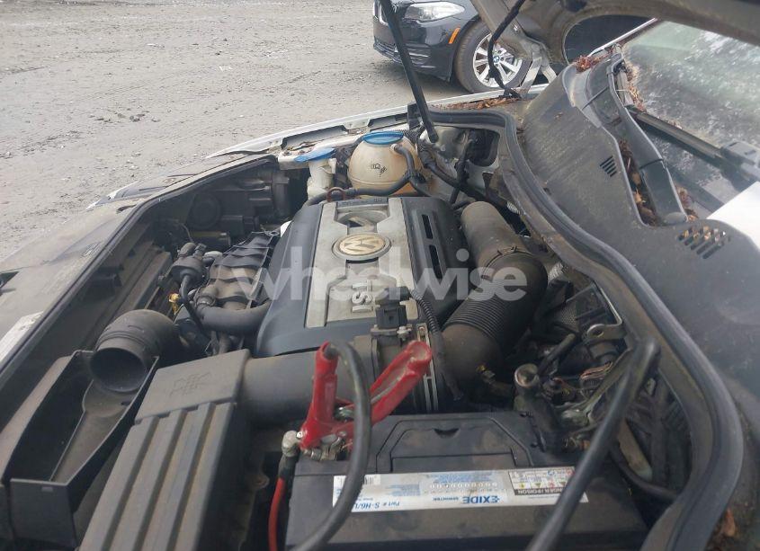 Photo 10 of 2010 Volkswagen Passat KOMFORT (VIN WVWXK9AN4AE106222)