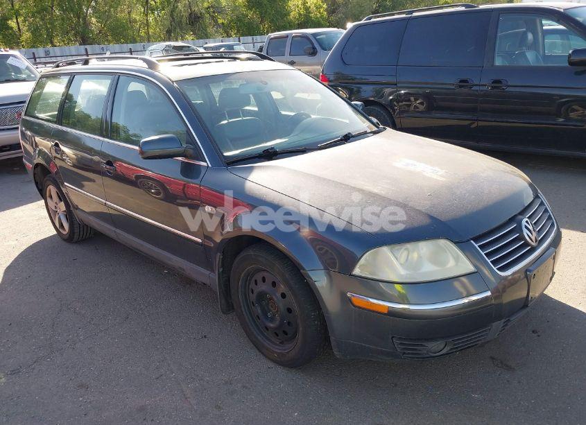 2003 Volkswagen Passat GLX (VIN WVWYH63B63E168244) main photo