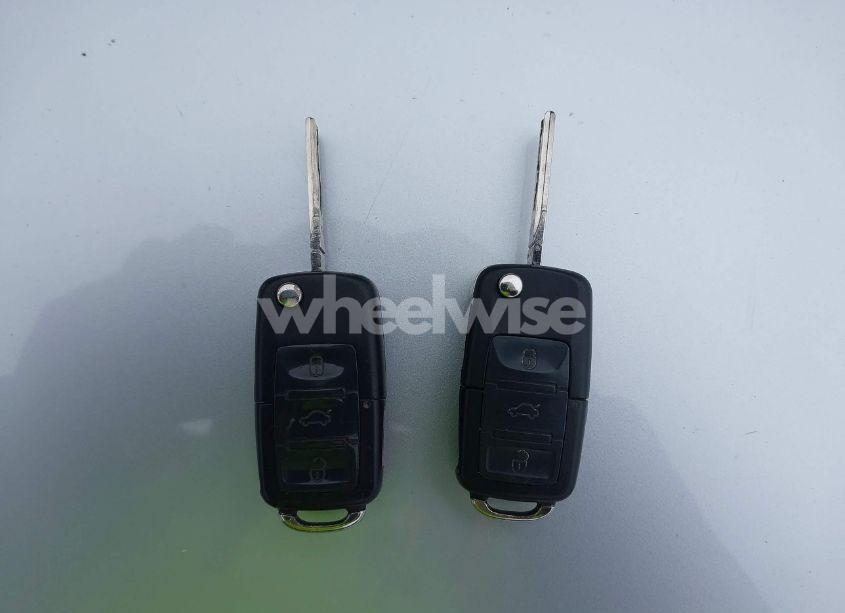 Photo 11 of 2003 Volkswagen Passat GLX (VIN WVWYH63B73E070842)