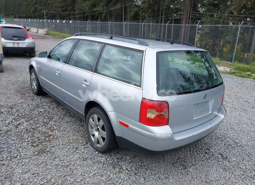 Photo 3 of 2003 Volkswagen Passat GLX (VIN WVWYH63B73E070842)