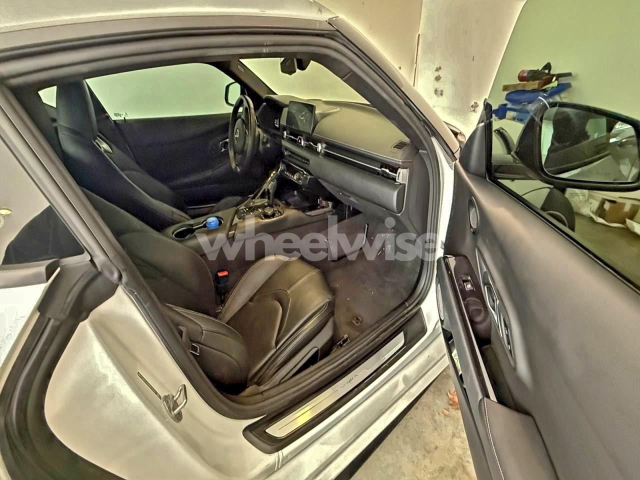 Photo 5 of 2021 TOYOTA SUPRA BASE (VIN WZ1DB0C02MW042827)