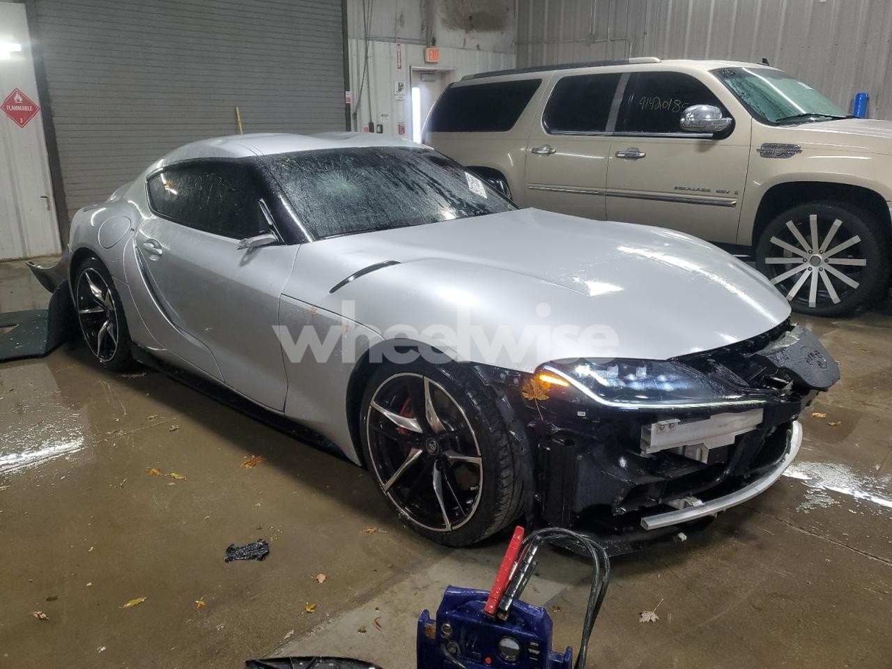 Photo 4 of 2021 TOYOTA SUPRA BASE (VIN WZ1DB0C05MW043888)
