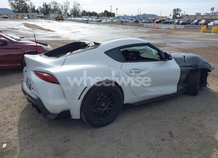 Photo 4 of 2021 Toyota Gr SUPRA 3.0 PREMIUM (VIN WZ1DB0C09MW039777)