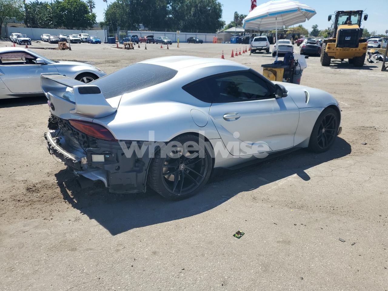 Photo 3 of 2020 TOYOTA SUPRA BASE (VIN WZ1DB4C02LW026309)