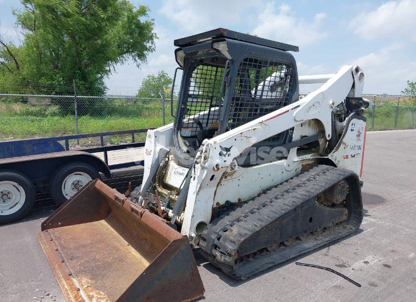 Photo 6 of 2015 Bobcat T770 N/A (VIN XXXXXXXXATV100541)
