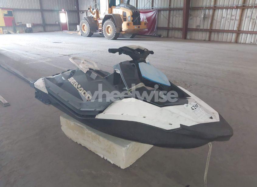 2020 Sea Doo RXT-300 (VIN YDV13662I920) main photo