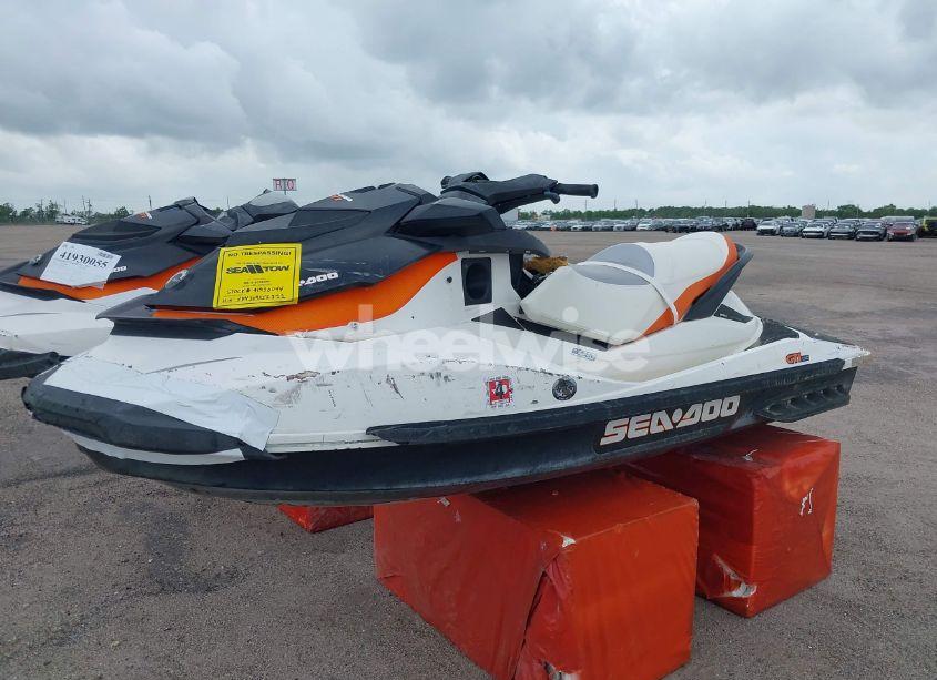 Photo 2 of 2011 Seadoo Gti 130 (VIN YDV30955F111)