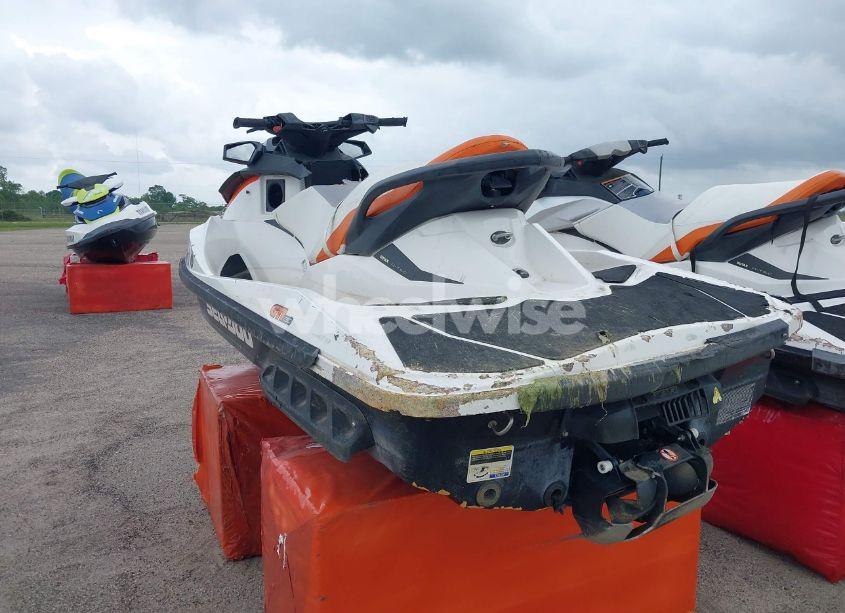 Photo 3 of 2011 Seadoo Gti 130 (VIN YDV30955F111)