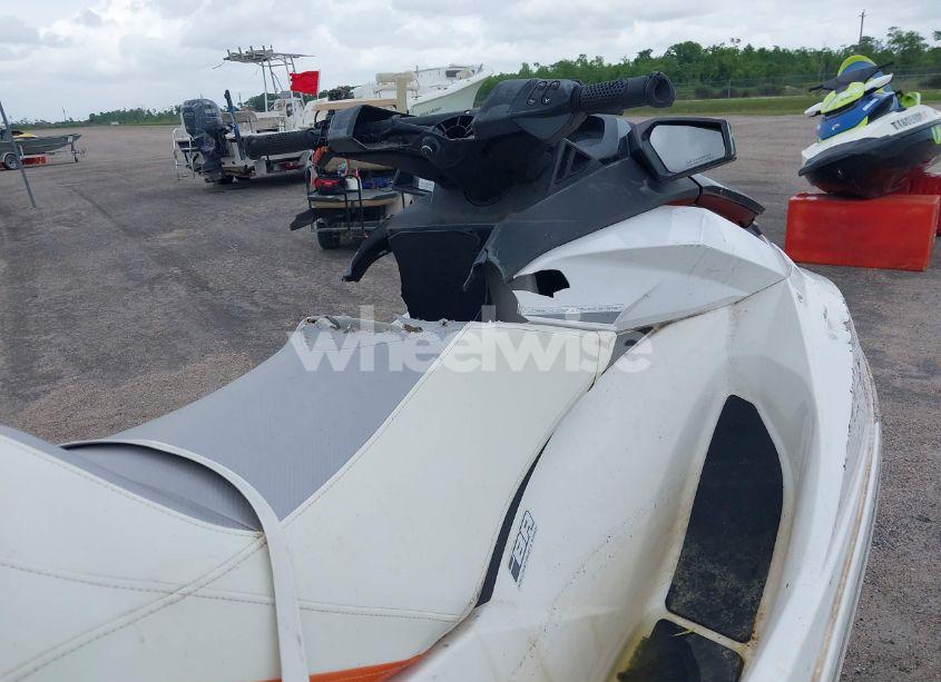 Photo 5 of 2011 Seadoo Gti 130 (VIN YDV30955F111)