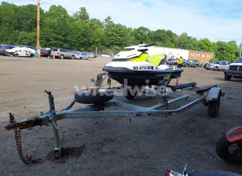 Photo 2 of 2017 Sea Doo GTI (VIN YDV40360A717)