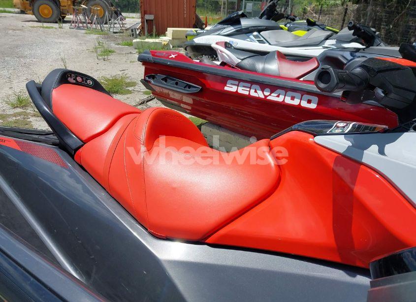 Photo 5 of 2022 Seadoo Unknown N/A (VIN YDV45259L122)