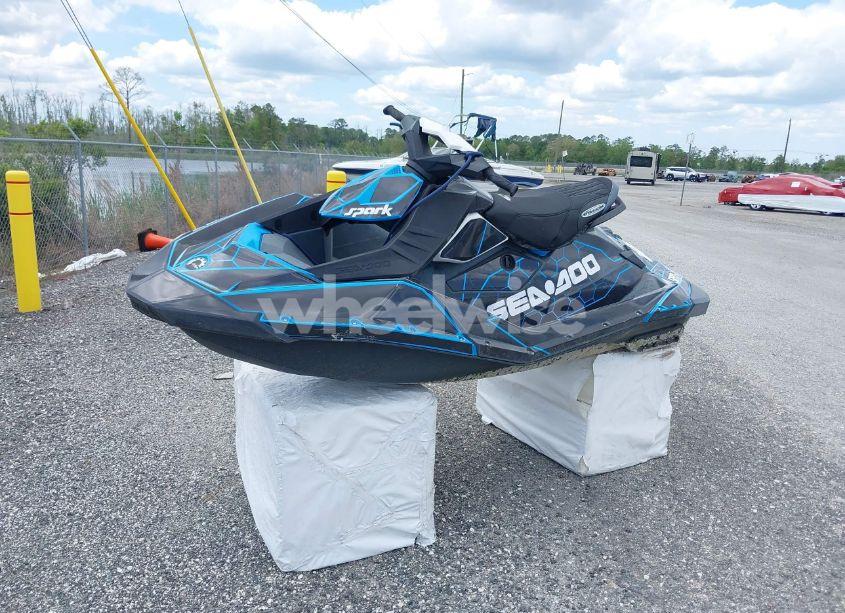 Photo 2 of 2016 Sea Doo OTHER (VIN YDV47761A616)