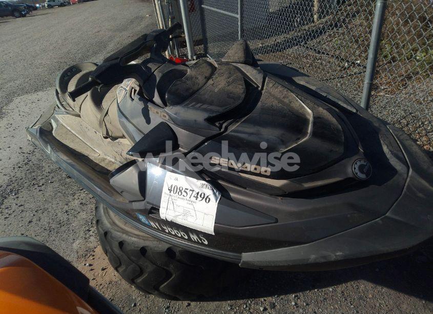 2022 Sea Doo RXT-300 (VIN YDV58281B222) main photo