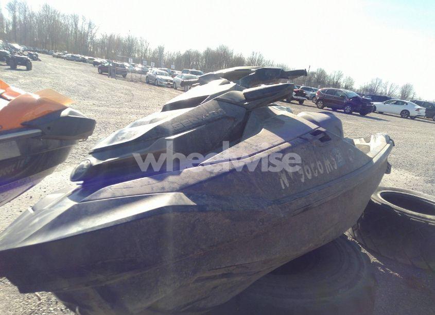 Photo 2 of 2022 Sea Doo RXT-300 (VIN YDV58281B222)