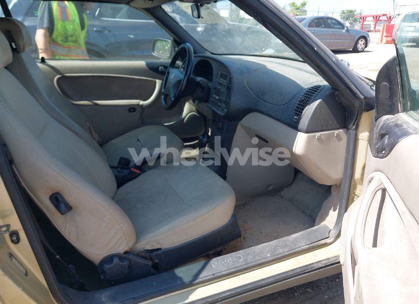 Photo 5 of 1998 Saab 900 S (VIN YS3DD78B3W7002788)