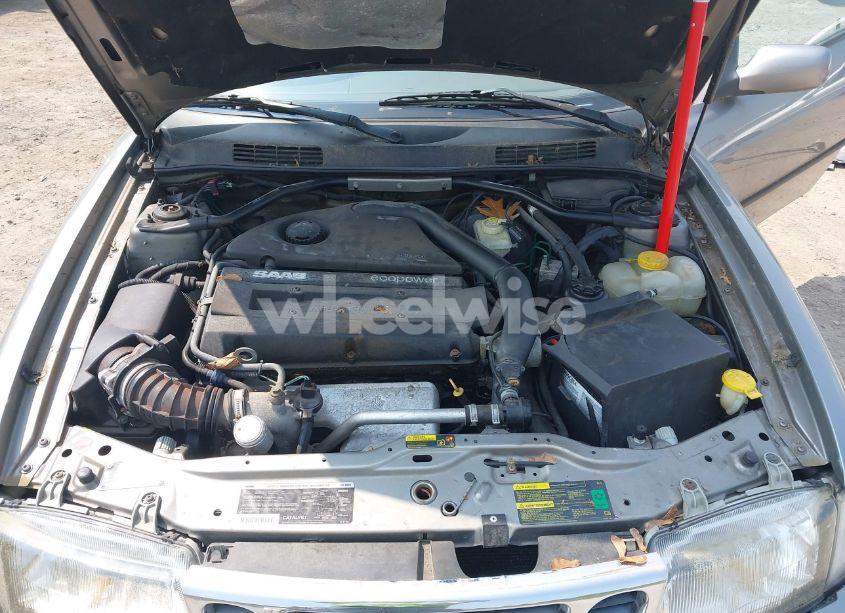 Photo 10 of 2002 Saab 9-3 SE (VIN YS3DF78K327000639)