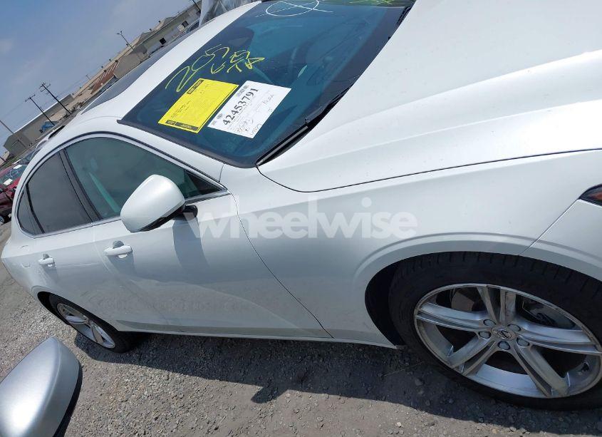 Photo 14 of 2017 Volvo S90 T5 MOMENTUM (VIN YV1102AK1H1017857)