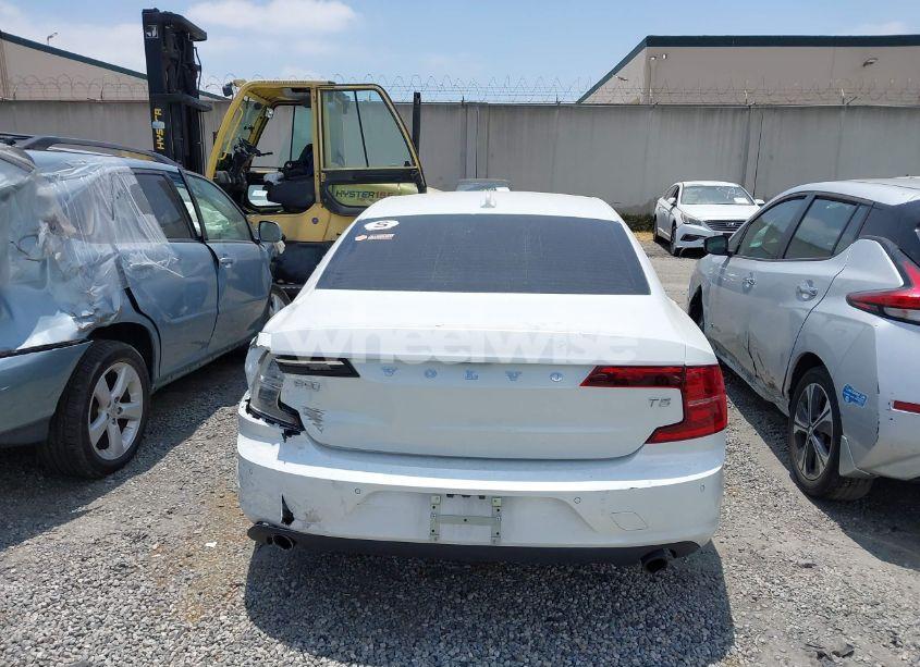 Photo 17 of 2017 Volvo S90 T5 MOMENTUM (VIN YV1102AK1H1017857)