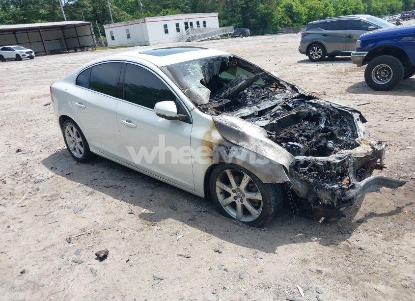2016 Volvo S60 T5 DRIVE-E PREMIER (VIN YV126MFK0G2390792) main photo