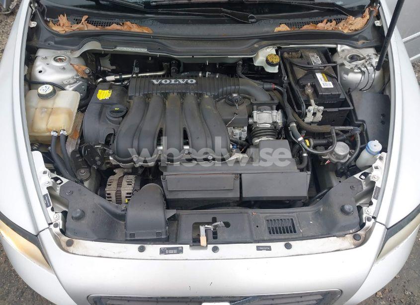 Photo 10 of 2010 Volvo V50 2.4I (VIN YV1382MW7A2577799)