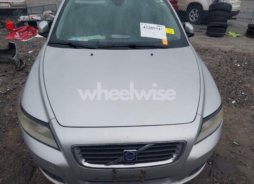 Photo 13 of 2010 Volvo V50 2.4I (VIN YV1382MW7A2577799)