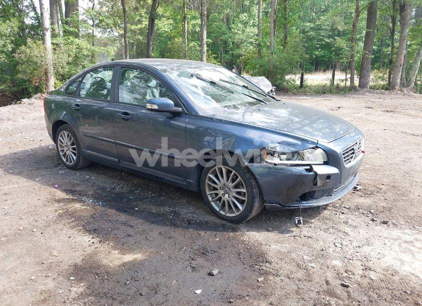 2010 Volvo S40 2.4I (VIN YV1390MS9A2490226) main photo