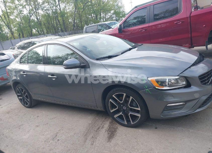 Photo 13 of 2017 Volvo S60 T5 DYNAMIC (VIN YV140MTL3H2427908)