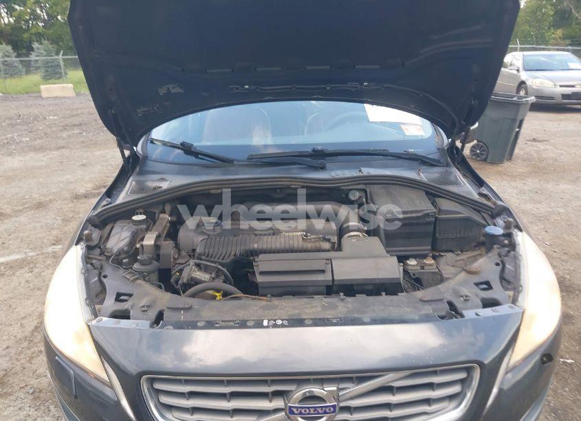 Photo 10 of 2013 Volvo S60 T5 (VIN YV1612FH1D1223996)
