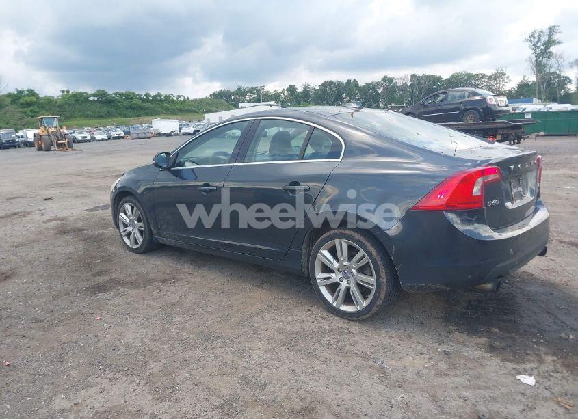 Photo 3 of 2013 Volvo S60 T5 (VIN YV1612FH1D1223996)