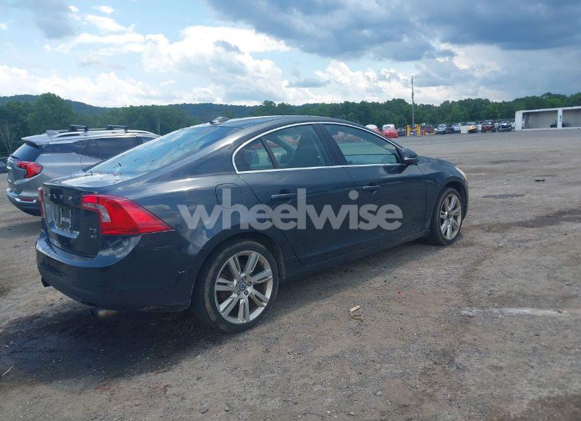 Photo 4 of 2013 Volvo S60 T5 (VIN YV1612FH1D1223996)