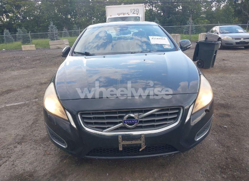 Photo 6 of 2013 Volvo S60 T5 (VIN YV1612FH1D1223996)