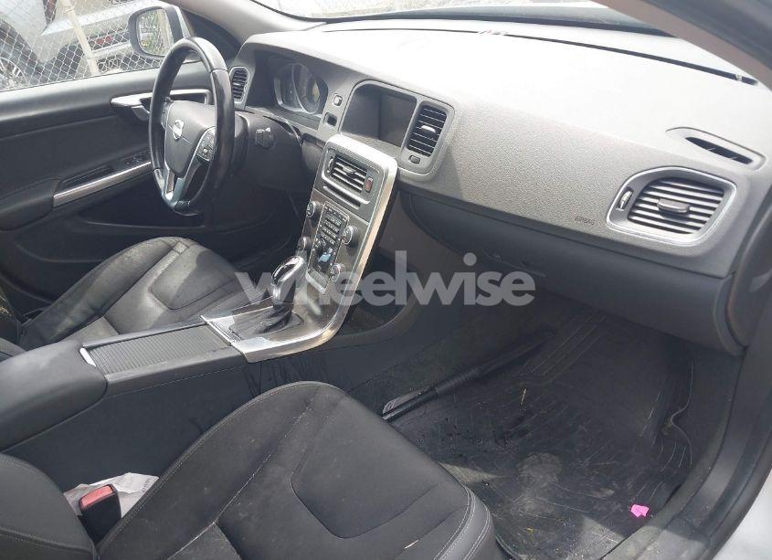 Photo 5 of 2014 Volvo S60 T5/T5 PLATINUM/T5 PREMIER/T5 PREMIER PLUS (VIN YV1612FH2E1285649)