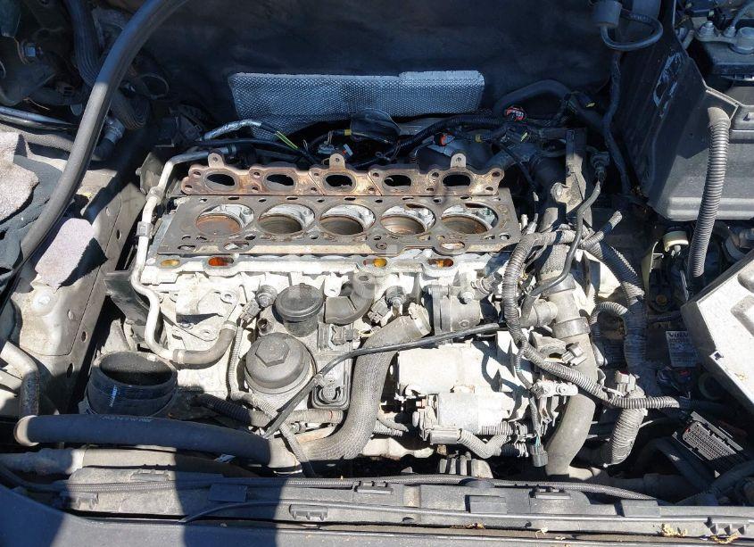 Photo 10 of 2013 Volvo S60 T5/T5 PLATINUM/T5 PREMIER/T5 PREMIER PLUS (VIN YV1612FH3D2171359)