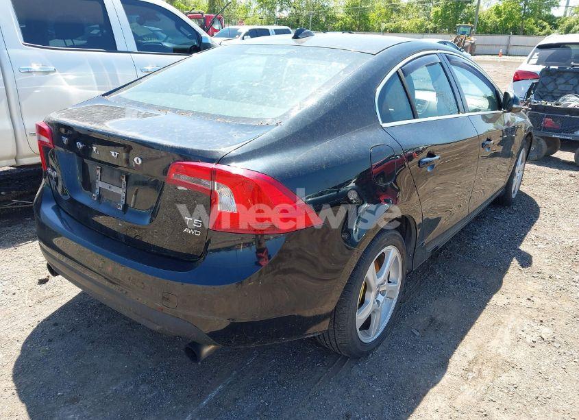 Photo 4 of 2013 Volvo S60 T5/T5 PLATINUM/T5 PREMIER/T5 PREMIER PLUS (VIN YV1612FH3D2171359)