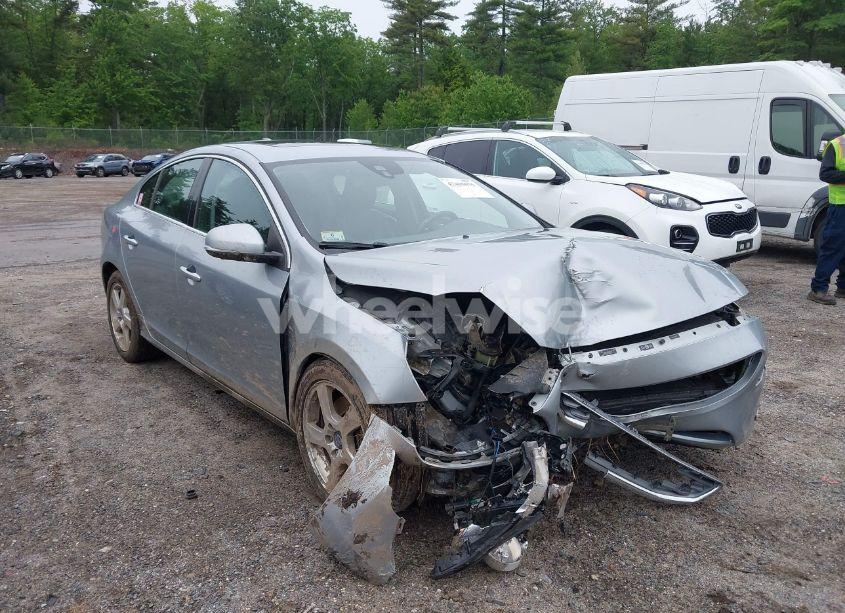 2013 Volvo S60 T5 (VIN YV1612FH6D2175986) main photo