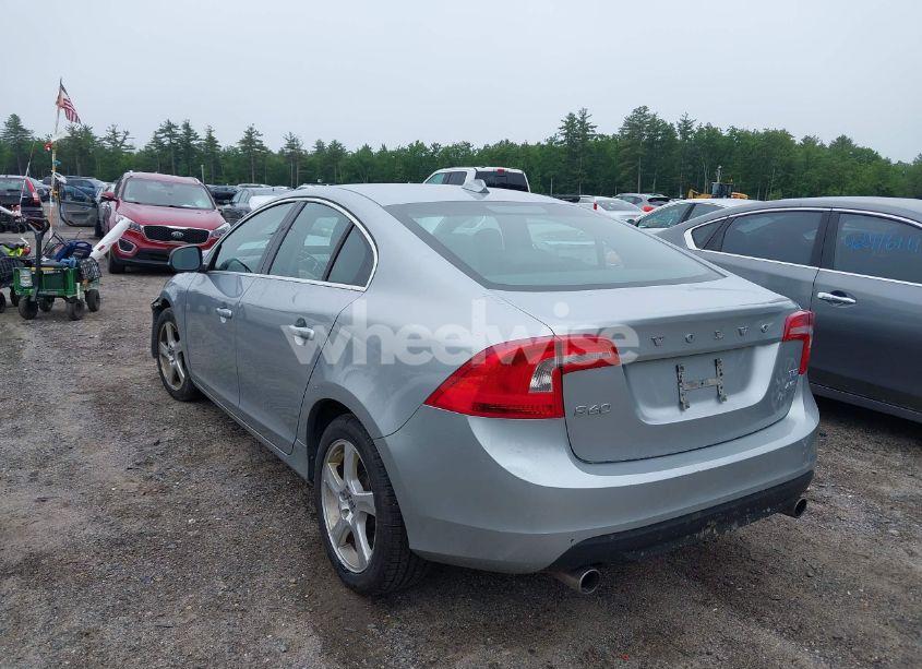 Photo 3 of 2013 Volvo S60 T5 (VIN YV1612FH6D2175986)