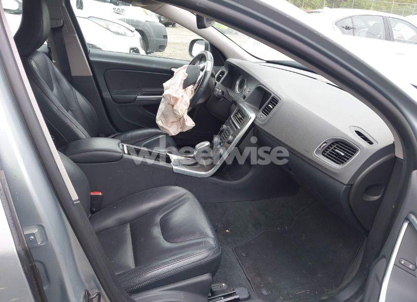 Photo 5 of 2013 Volvo S60 T5 (VIN YV1612FH6D2175986)